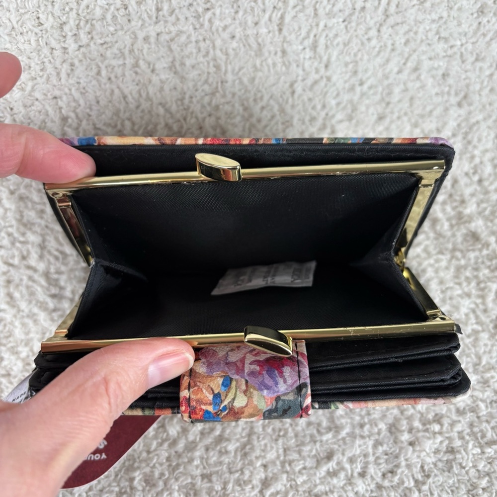 Mundi Wallet Floral RFID Protected New With Tag - Picture 9 of 12